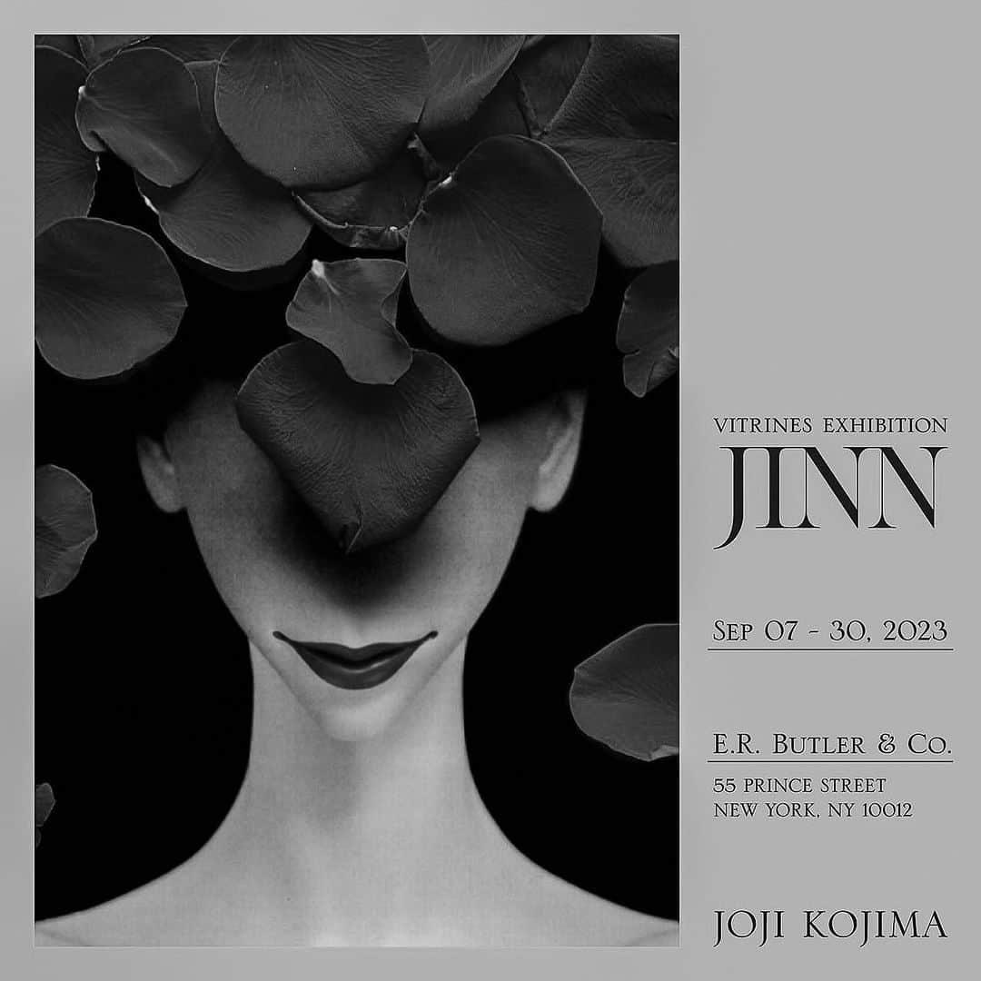 鈴木淳子のインスタグラム：「Notice♡ @jojikojima will be holding an exhibition in NY starting September 9th. It will be displayed in the SOHO show window for about a month.  E.R.BUTLER & CO. @erbutlerco , Joji exhibited 10 years ago. At that time, I also went to see the exhibition and helped with the unloading, so it is a place of memories for me. Unfortunately, there is no reception party this time. Instead, anyone can see it if they go to Soho. I hope that you enjoy Joji's fascinating new creations.  お知らせです！ 主人がNYで展示を行います。 SOHOのショーウィンドウに、1ヶ月ほど飾られる予定です。  10年前に展示した場所、E.R.BUTLER & CO. で、私たちの新しいスタートのような高鳴る気持ちと、久しぶりのNYに少し緊張しています。 今回はレセプションパーティなどはありません。 その代わりSohoに行けば、どなたでも観覧出来ます。 魅惑的な新作を、皆さんがお楽しみいただけたら嬉しいです🖤  . . . #jojikojima #exhibition #artanddesign」