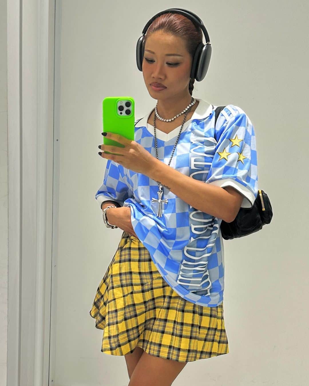YOONさんのインスタグラム写真 - (YOONInstagram)「9.1 .2023  𝑫𝒆𝒂𝒓 𝑺𝒆𝒑𝒕𝒆𝒎𝒃𝒆𝒓, 𝒃𝒆 𝒌𝒊𝒏𝒅 🤳🏽🖤」9月1日 22時05分 - yoon_ambush
