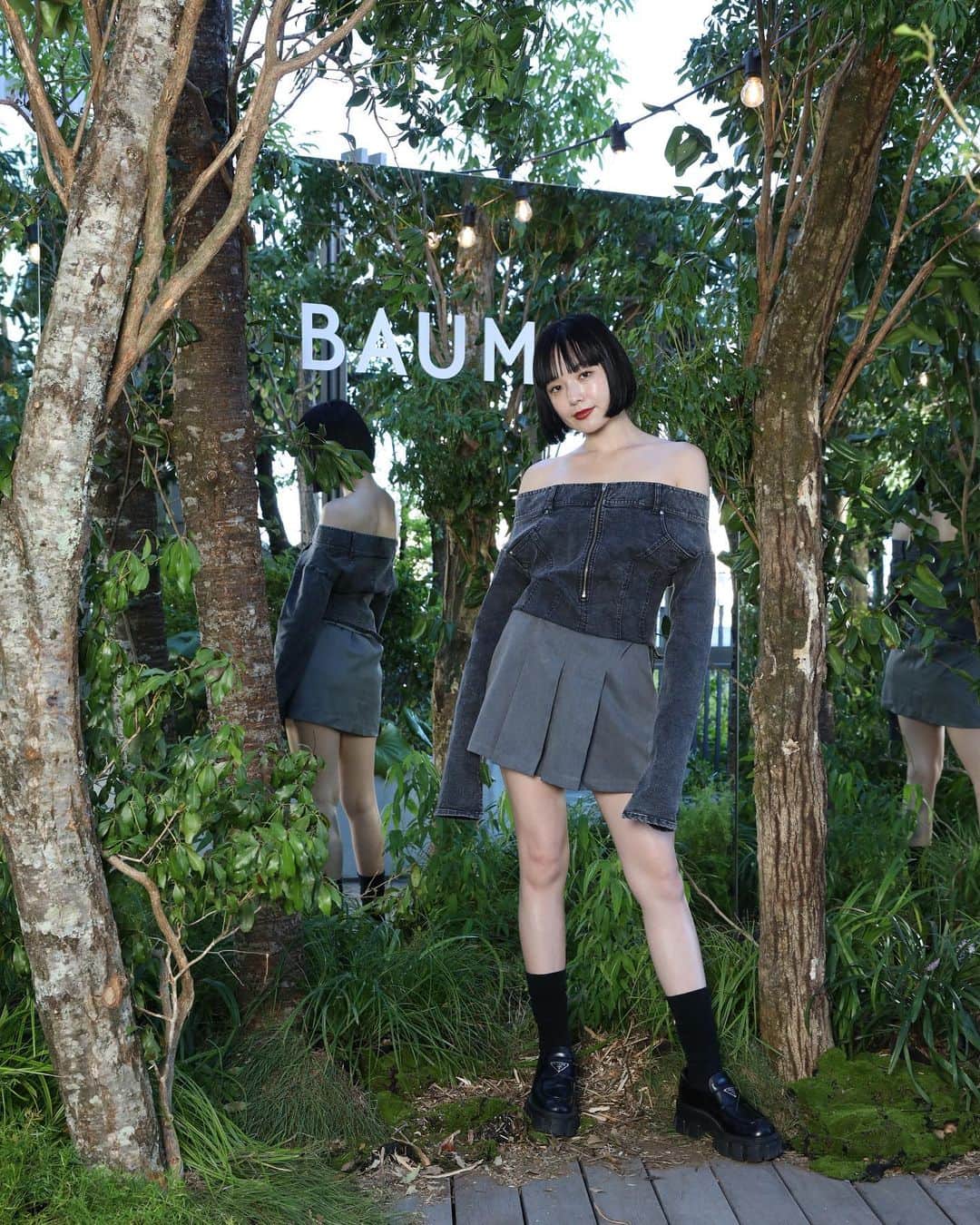 Mikako さんのインスタグラム写真 - (Mikako Instagram)「BAUMのpopupイベントに行ってきました！ スキンケア、香りが好きな私にはスペシャルな空間でした。🌿  裸足で本物の芝生を感じて瞑想もして、 中から綺麗にスキンケア、改めて大切ですね。❤︎  明日から一般公開みたいなのでぜひ体感してきてください！！   @baum_global #PR #BAUM #バウム #肌と心が深呼吸する森 #森林浴美容」9月1日 22時08分 - mikako_faky