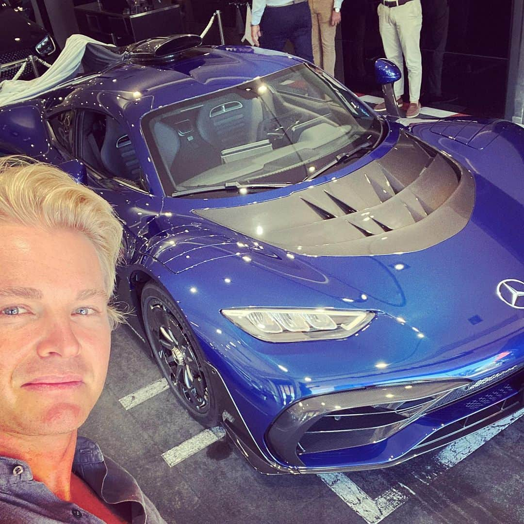 ニコ・ロズベルグさんのインスタグラム写真 - (ニコ・ロズベルグInstagram)「Look what I found in Monaco! First person to guess what car and who‘s car it is will get a signed cap from me (I’ll keep confidential) 🔥 Leaving to Monza soon. See you on @skysportf1 . What question do you want me to ask and to which person? #f1」9月1日 22時36分 - nicorosberg