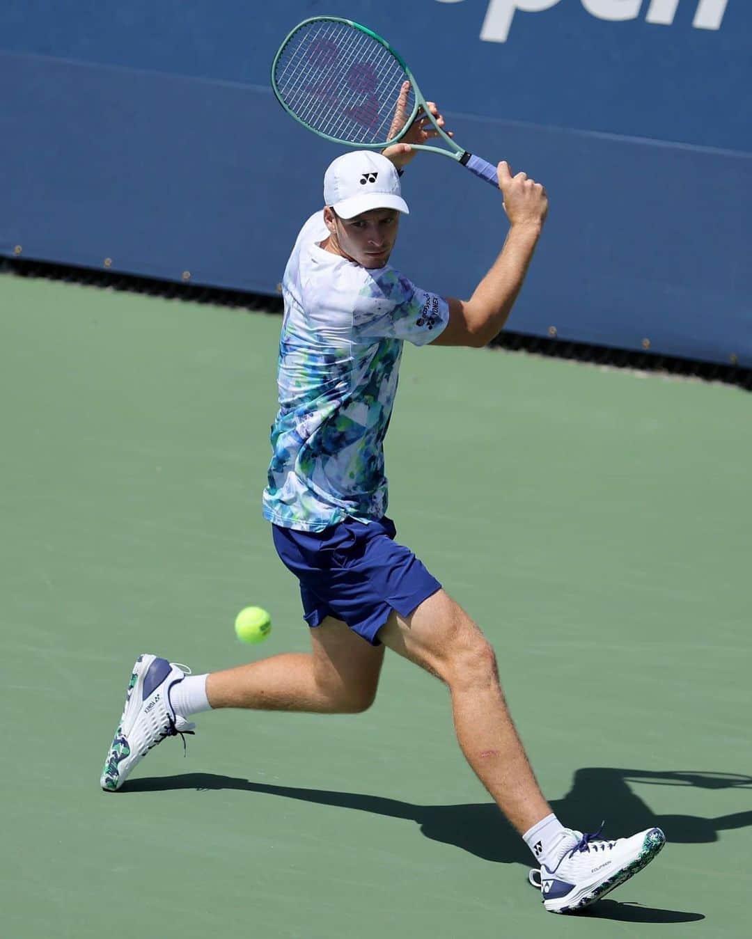 フベルト・フルカチュのインスタグラム：「Definitely would have loved to stay longer at the @usopen but it just wasn’t meant to be.  Thanks for all the kind words of support. I will take some time off now and then go to Poland to play the Davis Cup:)  📸 @usopen」