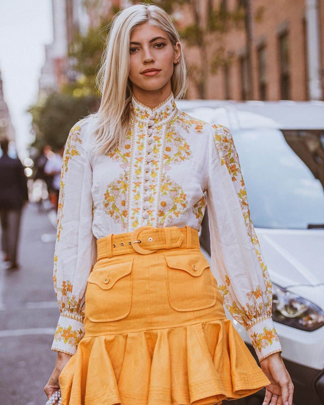 デヴォン・ウィンザーのインスタグラム：「Fashion week is upon us… who is ready?!」