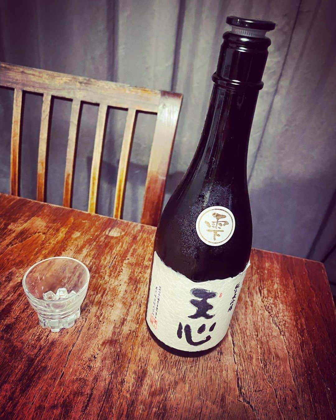 土橋安騎夫のインスタグラム：「今宵はこちらで…🍶」