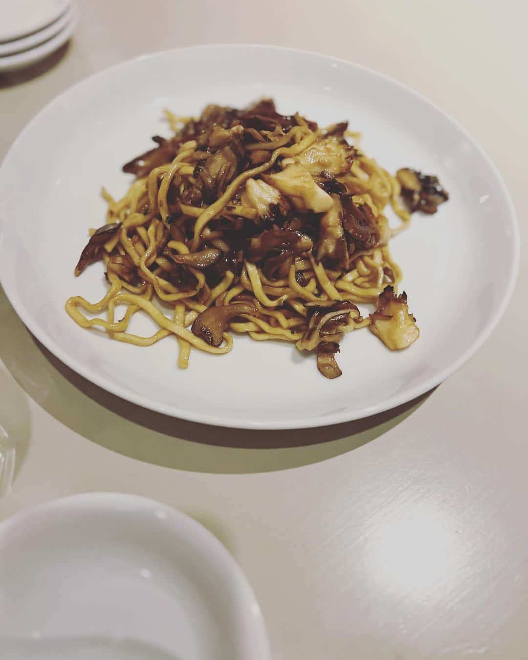 椎名直子さんのインスタグラム写真 - (椎名直子Instagram)「シュウマイにはまっています。  今日はお勉強のために外ごはん。  なーんちって😝、、、  美味しゅうございました！」9月1日 23時10分 - natadecoco