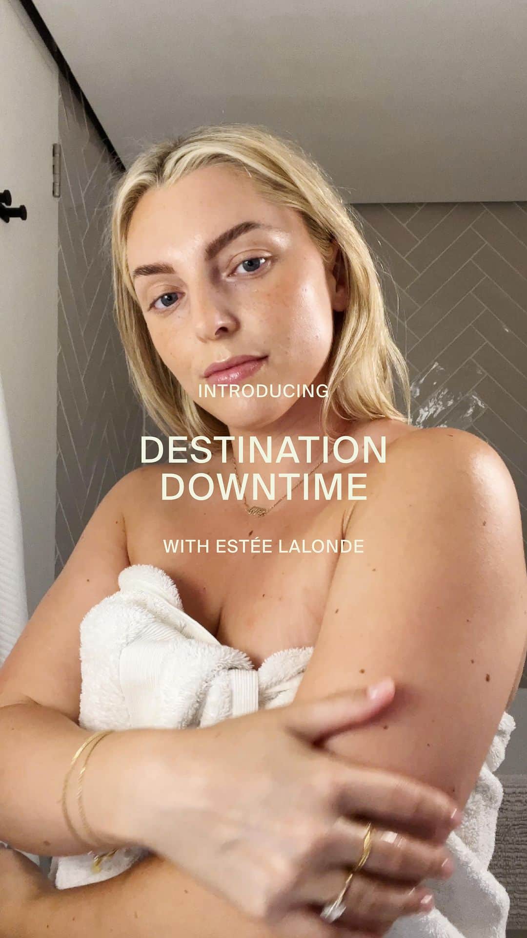 Estée Lalondeのインスタグラム：「For anyone who’s *really* in need of a nap: through September and October, we’re sharing why MIRROR WATER is your destination for everything downtime.   Grab some SMOOTH Body Oil, and moisturise with us as @esteeelalonde talks through what’s in store:  〰️ Articles with wellness experts 〰️ IG takeovers 〰️ Community events 〰️ Guides to our four hero bodycare products  AKA, a month-long how-to guide to downtime (because we all need it).  Follow us on socials to keep up 🤎  #MIRRORWATER」