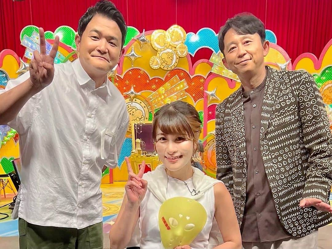 猪狩ともかのインスタグラム：「📺📺 . .  9/2(土)朝9:00〜 NHK総合 「有吉のお金発見 突撃!カネオくん」 関西地区で放送されます✨ . イスガやシンセカファンのみんなや 関西の皆さん見てね〜〜🐙 . 共演者の皆さんとのお写真 緊張と影で変なお顔ですが… . . . #カネオくん #有吉のお金発見突撃カネオくん  #千鳥ノブ さん #有吉弘行 さん #北斗晶 さん #アインシュタイン河井 さん #田牧そら さん」