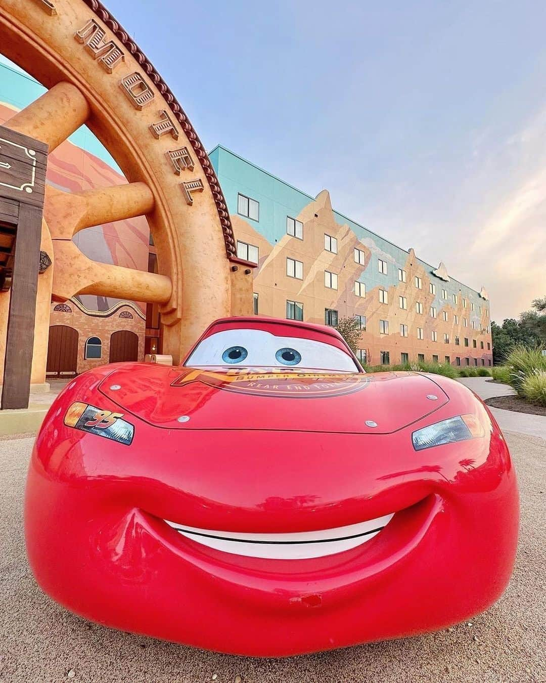 Walt Disney Worldのインスタグラム：「POV: You're starting your perfect #WaltDisneyWorld vacation at Disney’s Art of Animation Resort! Which storybook themed landscape are you staying in?  🏁 for Cars 🐚 for The Little Mermaid 🫧 for Finding Nemo 🦁 for The Lion King  (📸: tagged)」