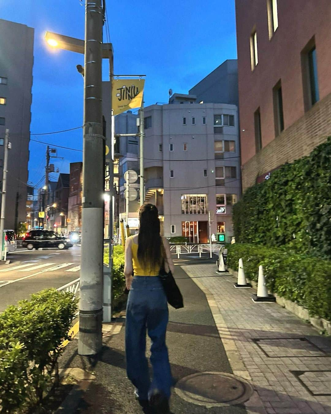 きぬのインスタグラム：「💛🌃」