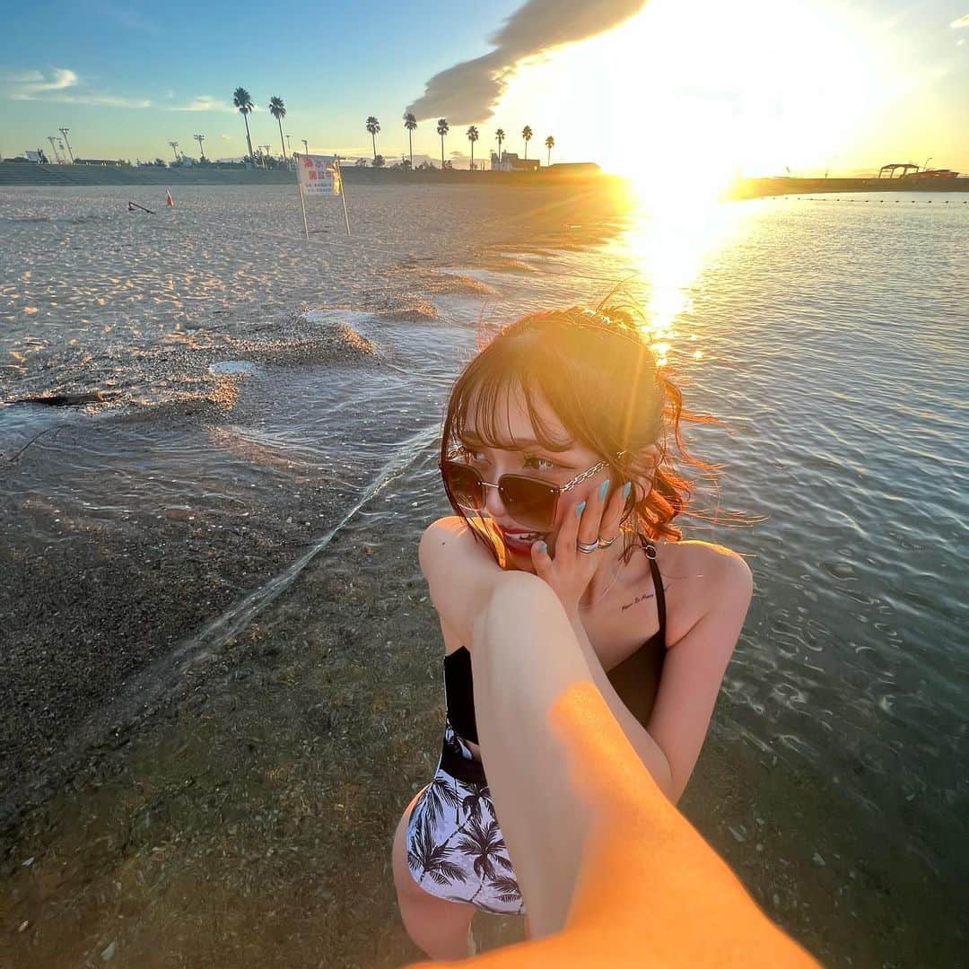 高畑麻優さんのインスタグラム写真 - (高畑麻優Instagram)「海スキ〰️🐬🐬🩷」9月1日 23時37分 - 04__m.aa