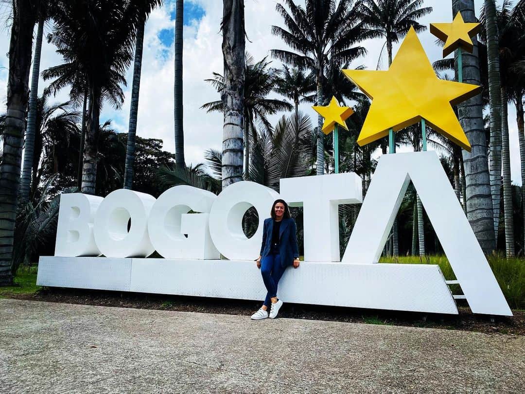 ユナ・デュフネのインスタグラム：「🇨🇴 Bogota Part II  . . . #Travel #Business #Visit #Host #IATA #eventplanner #Bogota #Colombia #Hapiness #Amazing #Colors #Food」
