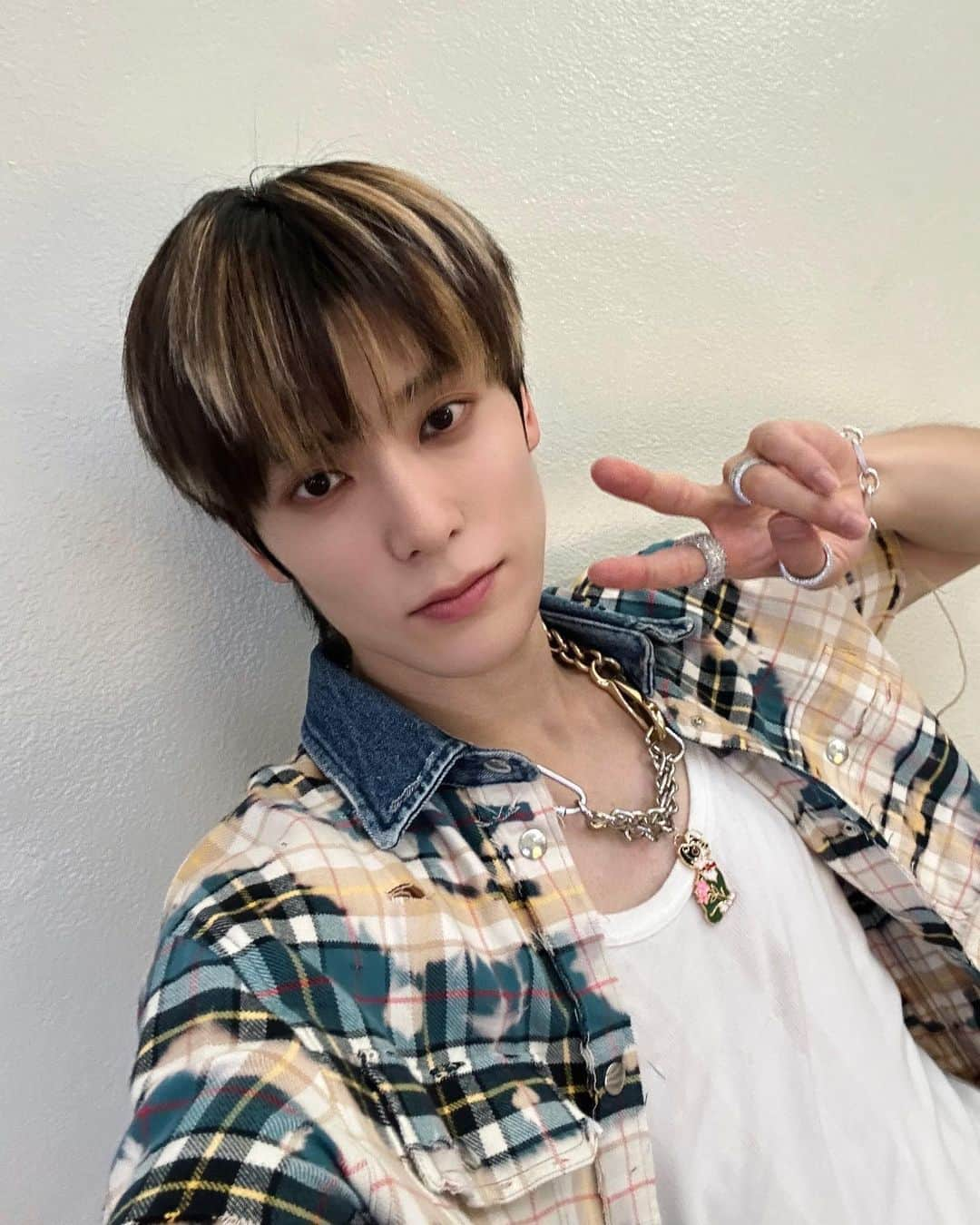 NCTさんのインスタグラム写真 - (NCTInstagram)「#JAEHYUN 👖🍑  #NCT #NCTU #BaggyJeans #NCTU_BaggyJeans #GoldenAge #NCT_GoldenAge #NCT127 #NCTDREAM #WayV #NCT_DOJAEJUNG #뮤직뱅크」9月1日 23時53分 - nct