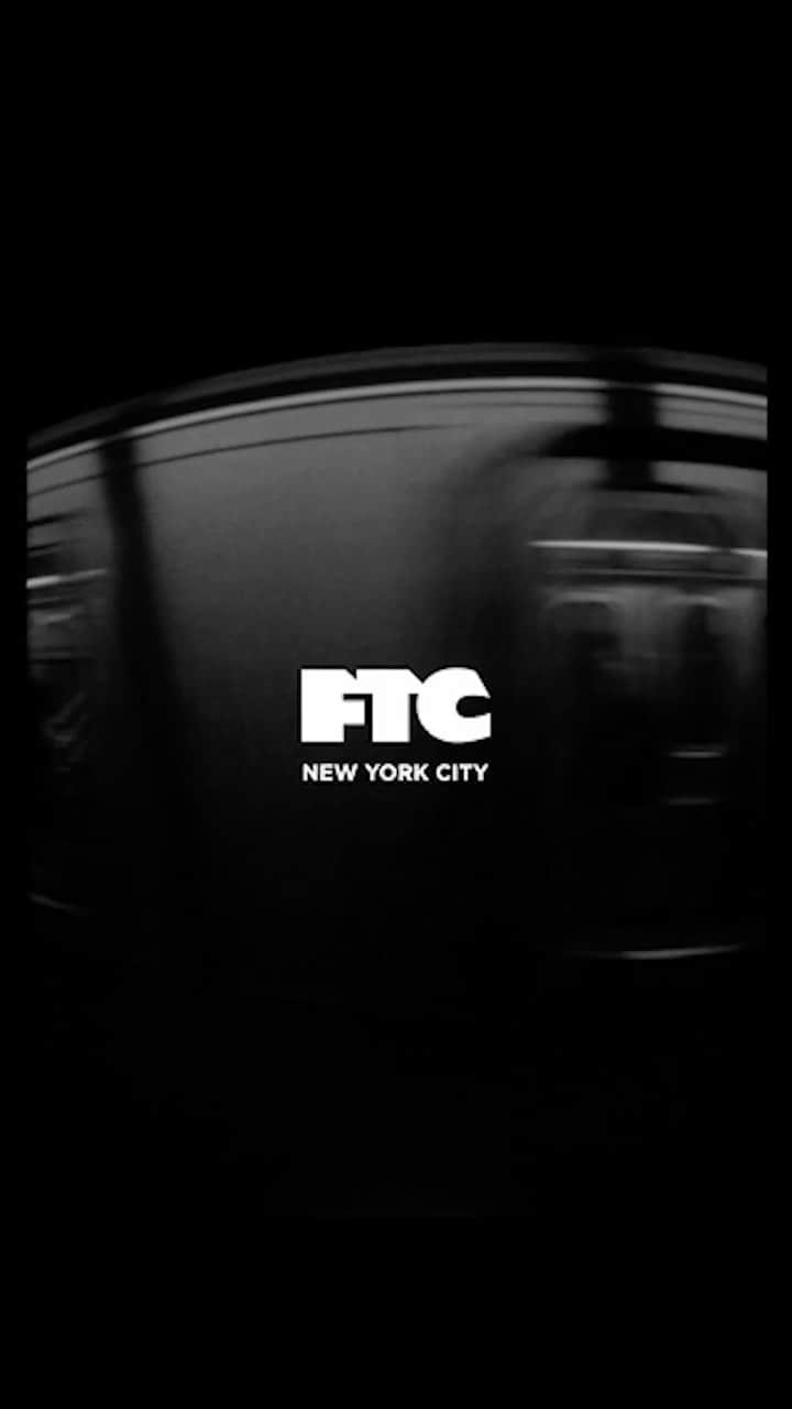 エフティーシーのインスタグラム：「216 Avenue A, NYC 🗽🍎🏙️」