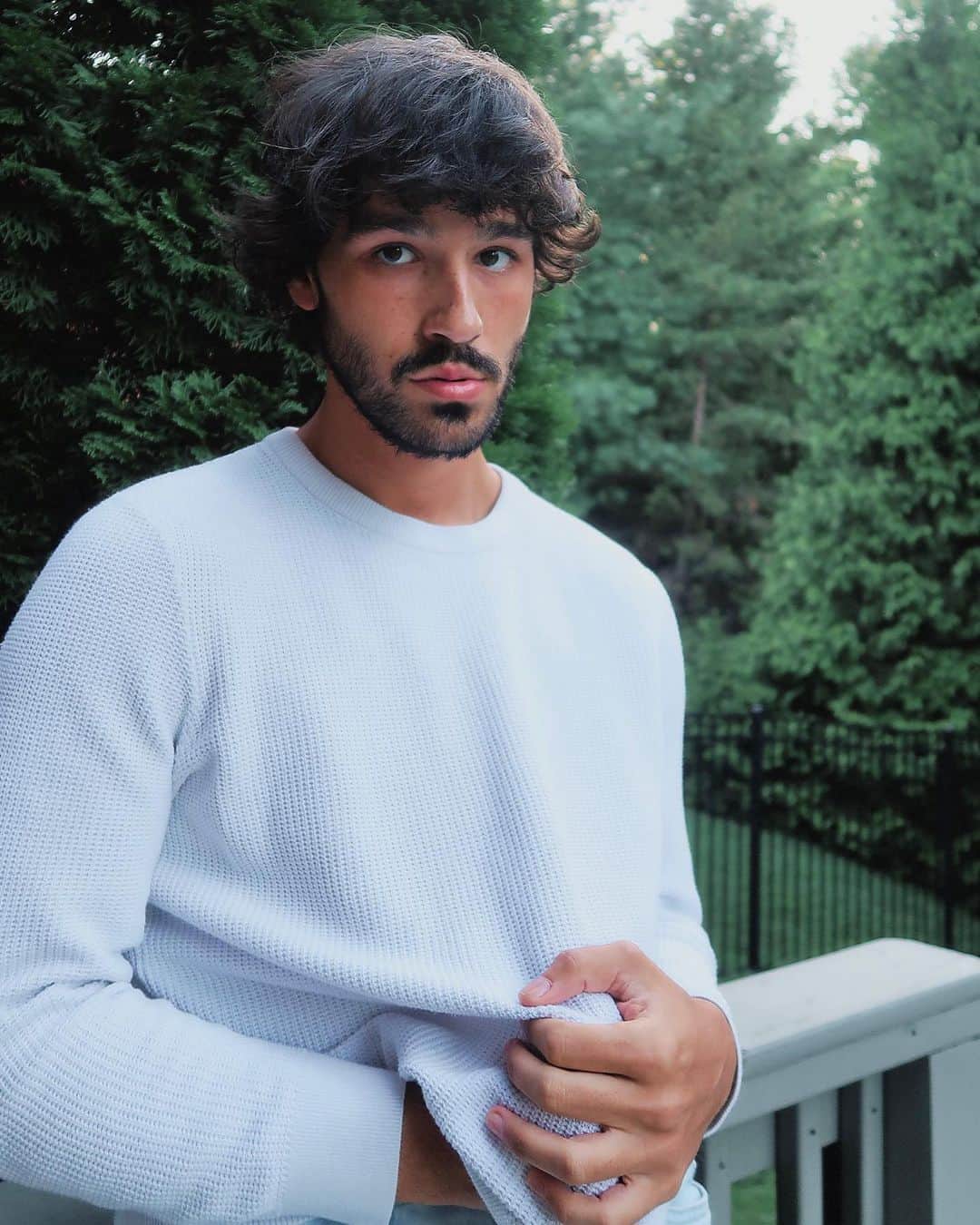ジェイコブ・ホワイトサイズのインスタグラム：「happy september everyone.. one day closer to the best season」
