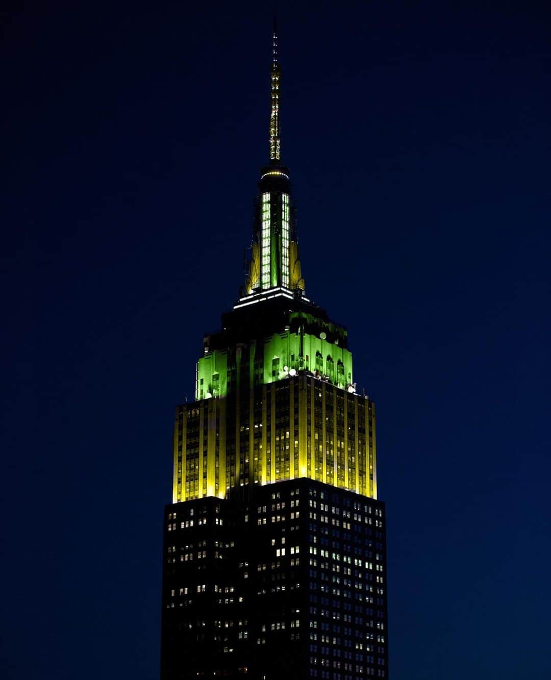 Empire State Buildingのインスタグラム：「Yellow and green tonight to mark the 20th Anniversary of @nycemergencymanagement CERT & Ready NY」