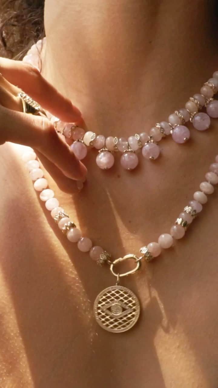 のインスタグラム：「Savor the Moment 💖 Indulge in opulent 14k gold and diamond #SydneyEvan styles, crafted with beautiful semi-precious morganite stones.」