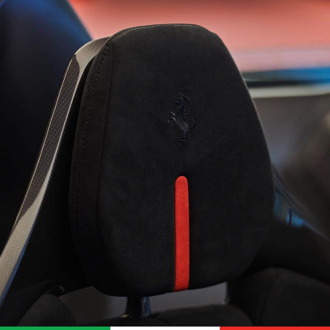 Ferrari USAさんのインスタグラム写真 - (Ferrari USAInstagram)「An Atelier creation inspired by the single-seater Ferrari F1-75, this Ferrari SF90 Spider Assetto Fiorano features a Rosso F1 2022 exterior, with an interior in Nero Alcantara and seat inserts in Rosso Fx Alcantara. The sporty design is finished with an Airbrushed Scuderia Shield and tricolore details.  #Ferrari #FerrariSF90Spider #AssettoFiorano #FerrariFriday #Details」9月2日 3時08分 - ferrariusa