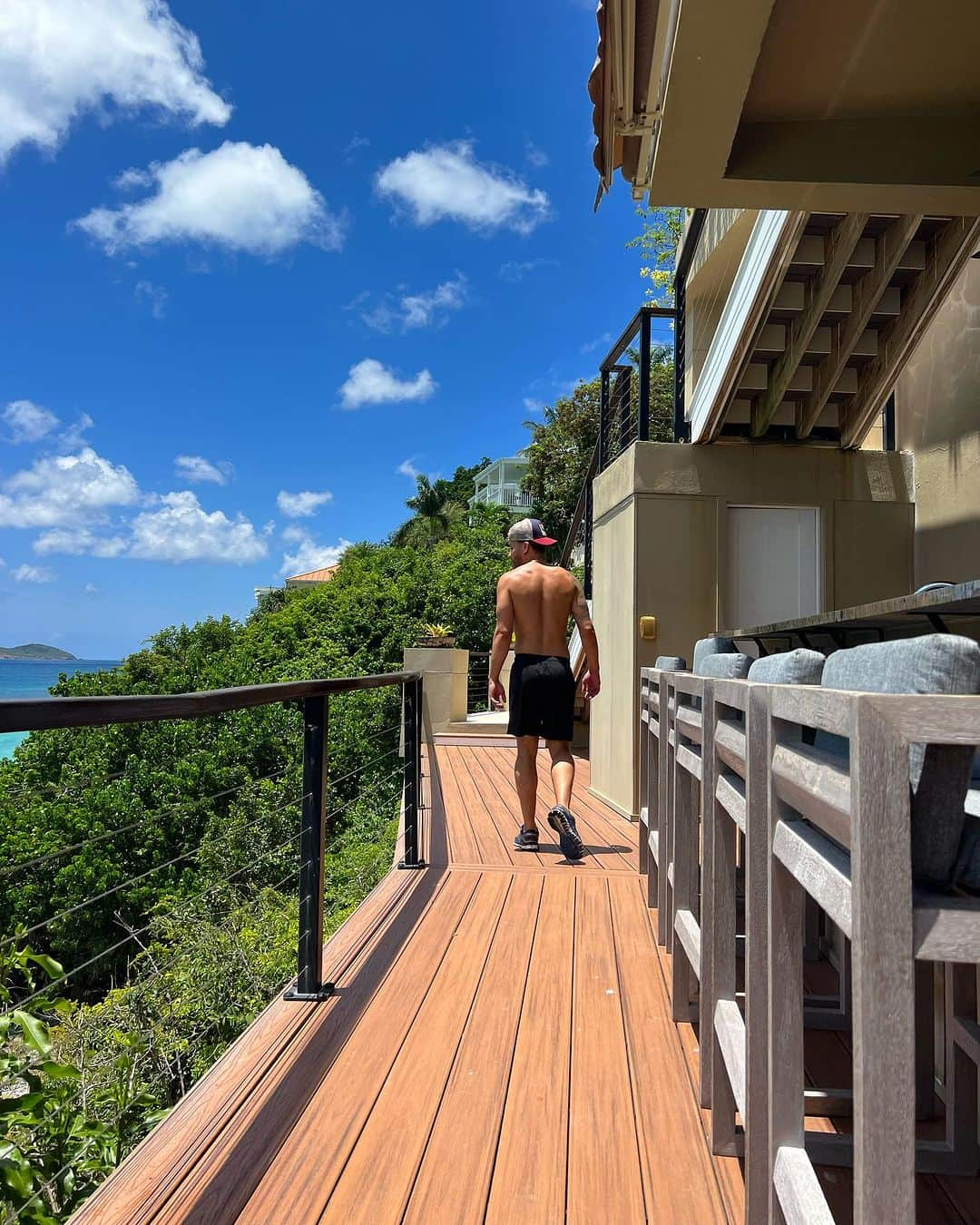 プリンス・ロイスさんのインスタグラム写真 - (プリンス・ロイスInstagram)「📍🏝️」9月2日 3時30分 - princeroyce