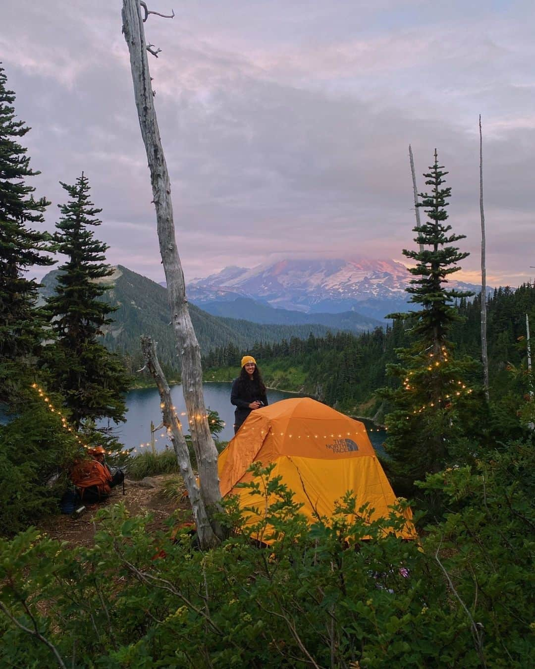 ザ・ノースフェイスさんのインスタグラム写真 - (ザ・ノースフェイスInstagram)「Where are you setting up camp this weekend? 🏕️  📸: @escapewithstorm, @mavachon2, @anggeventure, @lena_lego, @melbertrand」9月2日 4時00分 - thenorthface