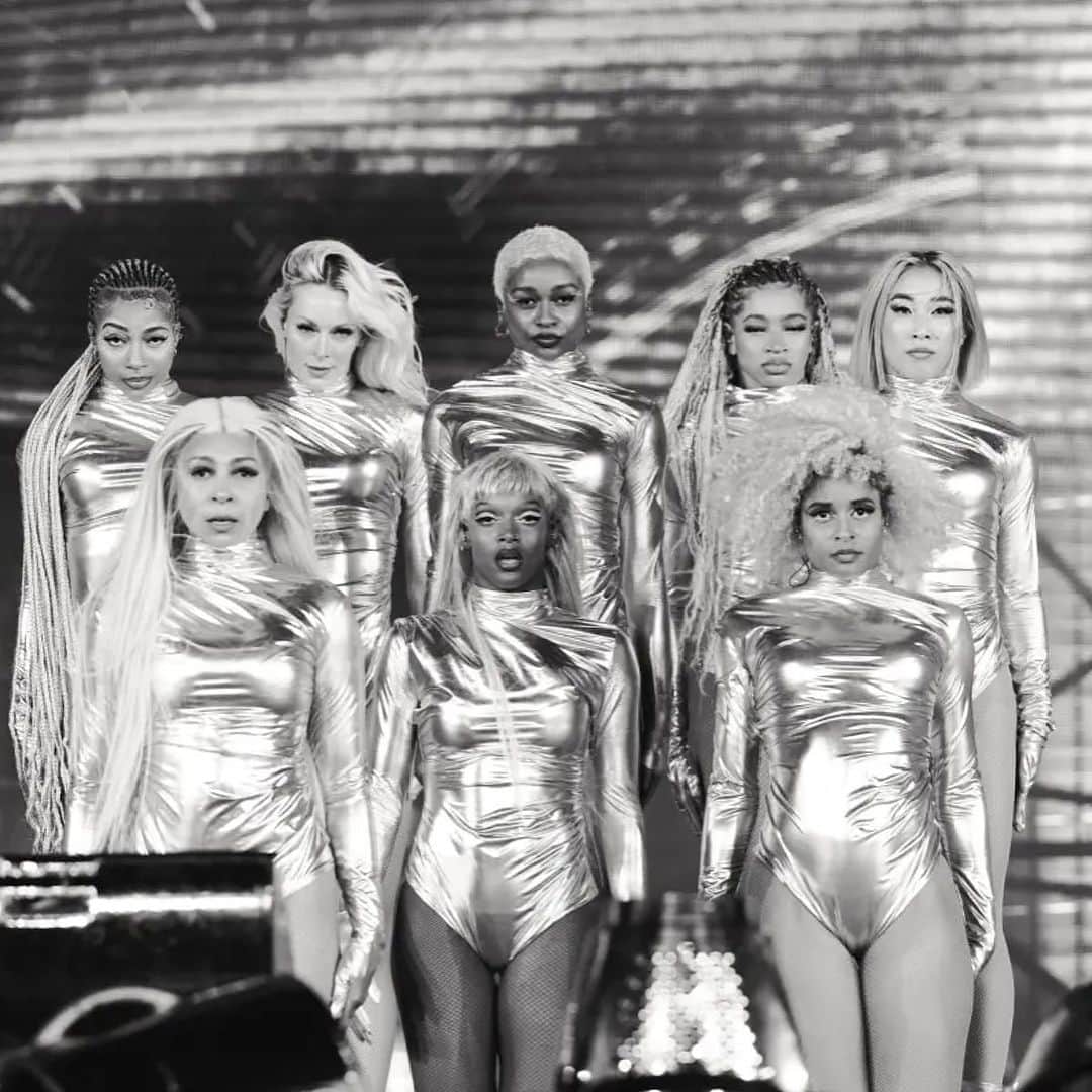 Ai Shimatsuさんのインスタグラム写真 - (Ai ShimatsuInstagram)「House of Chrome. We have arrived in LA. 👽🪩  1/3 tonight. Who is coming??!!! ✨😍💚  #renaissanceworldtour #beyoncé #losangeles」9月2日 3時59分 - aishimatsu