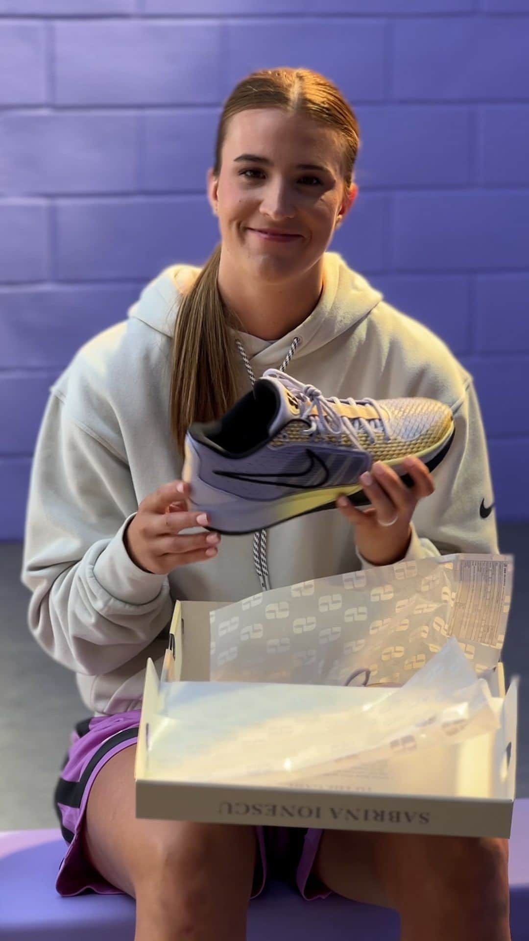 NIKEのインスタグラム：「The Sabrina 1 ⚡ Spark ⚡  is here to light up your game.   Every hooper can play with bouncy Zoom Air cushioning and cloud-like react foam, plus traction for pivoting on a dime. Keep going in comfort until the final buzzer.  Crafted to do it all 🏀✨. #Sabrina1」