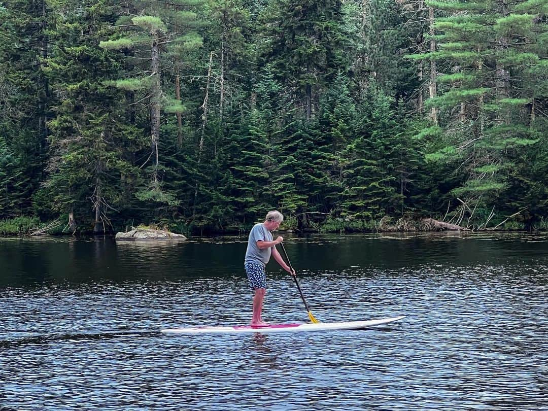 ビル・ゲイツのインスタグラム：「Paddling into the long weekend.」