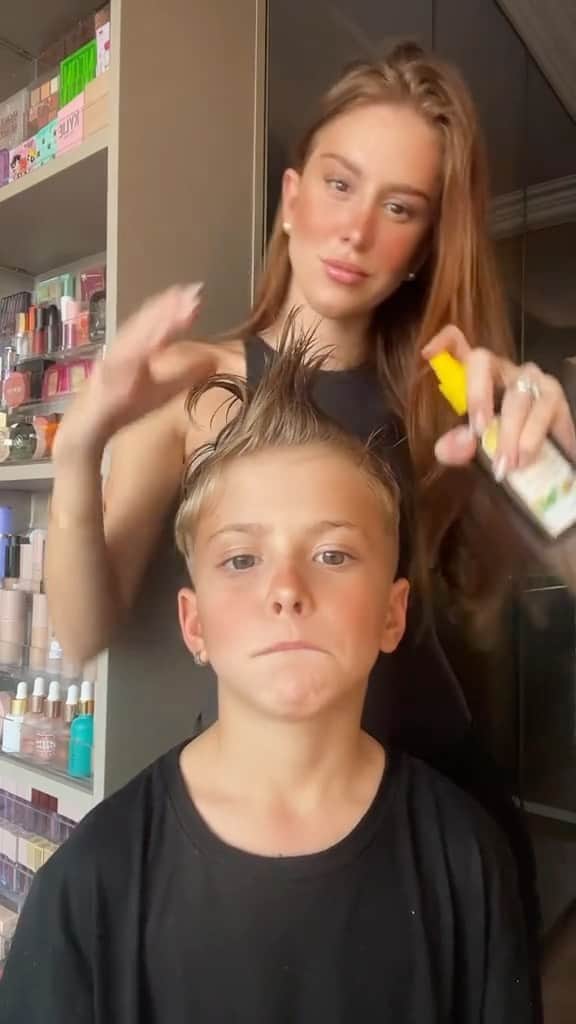 マリ・マリアのインスタグラム：「🫶🏻」