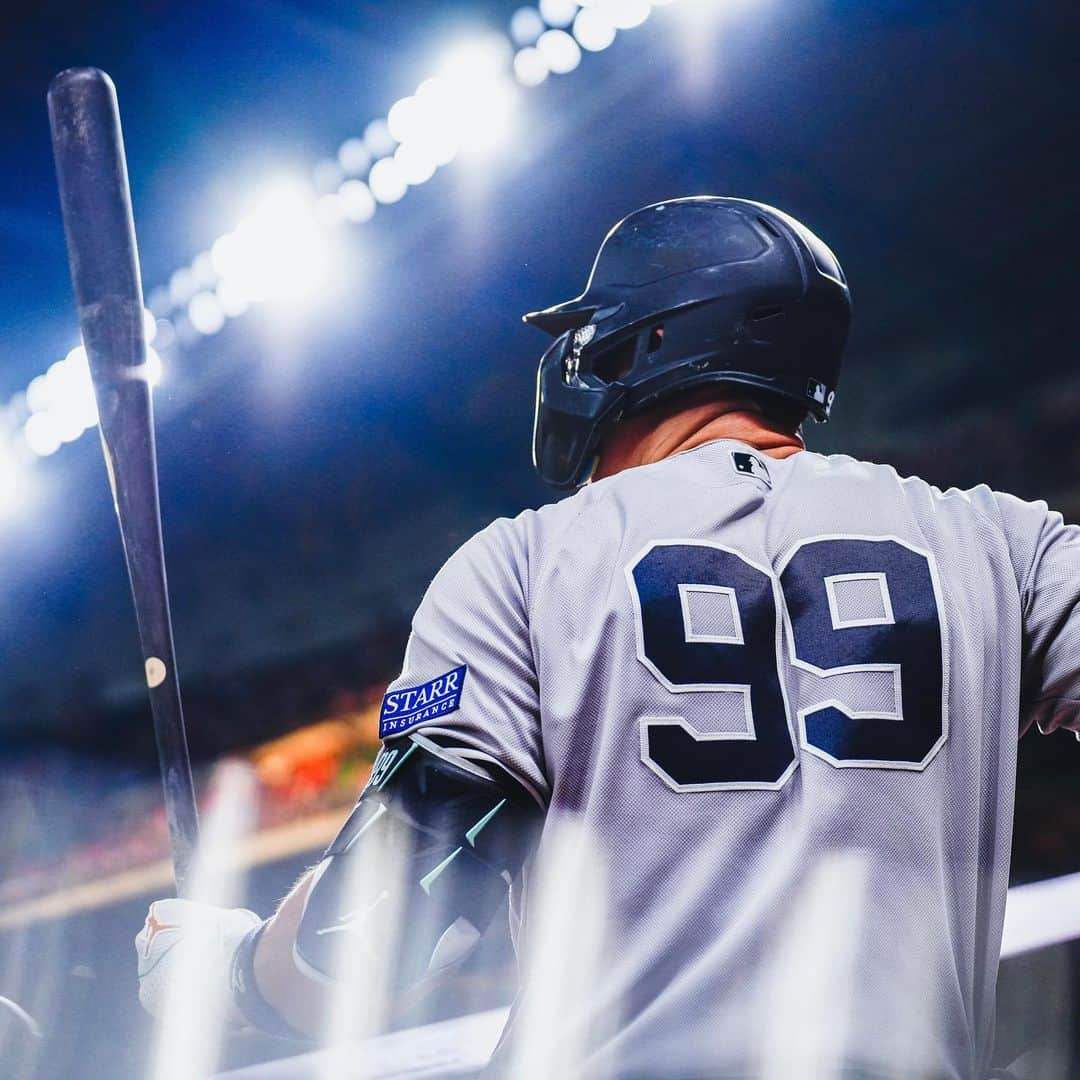 ニューヨーク・ヤンキースさんのインスタグラム写真 - (ニューヨーク・ヤンキースInstagram)「The fastest player to 250 home runs in MLB history.   Congrats, Cap 🫡」9月2日 10時52分 - yankees