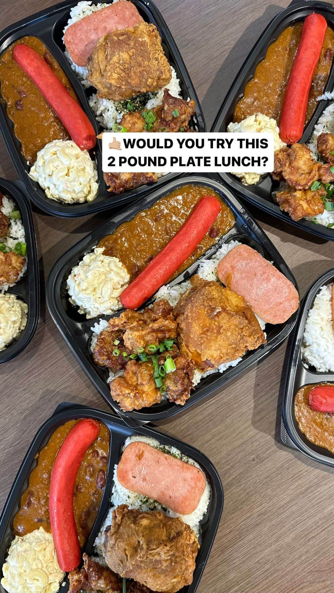 Zippy's Restaurantsのインスタグラム：「🤙🏼THIS PLATE LUNCH IS ALMOST 2 POUNDS 📍 @zippys    To celebrate its opening in Las Vegas this month, @zippys launched a VEGAS PAC as one of its September specials.   This plate is huge — weighing in at nearly 2 pounds — and it’s a sampler of Zippy’s bestsellers in one combo plate: 🍗Fried chicken 🍗Korean fried chicken SPAM Choice of chili A whole frank ✨Mac salad 🍚Three scoops of furikake rice   You have all month to try it. Beware: Kanak attack incoming if you do. 😴    Tag someone who needs this 🤙🏼」