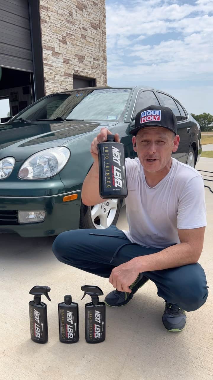 スティーブのインスタグラム：「The Next Level lineup of car care products turned the Kid’s granny Lexus into something nice again!! This is my go to line for all of my cars care  Shampoo, ceramic spray wax, tire gel, interior Detailer and the best towels I have ever used in my life. Check them out @nextlevelcarcareus  あっちゃんの車を綺麗にしてあげた‼️気に入りのネキストレベルでかなり違ってきた❗️本人に気に入ってもらえるかな⁉️」