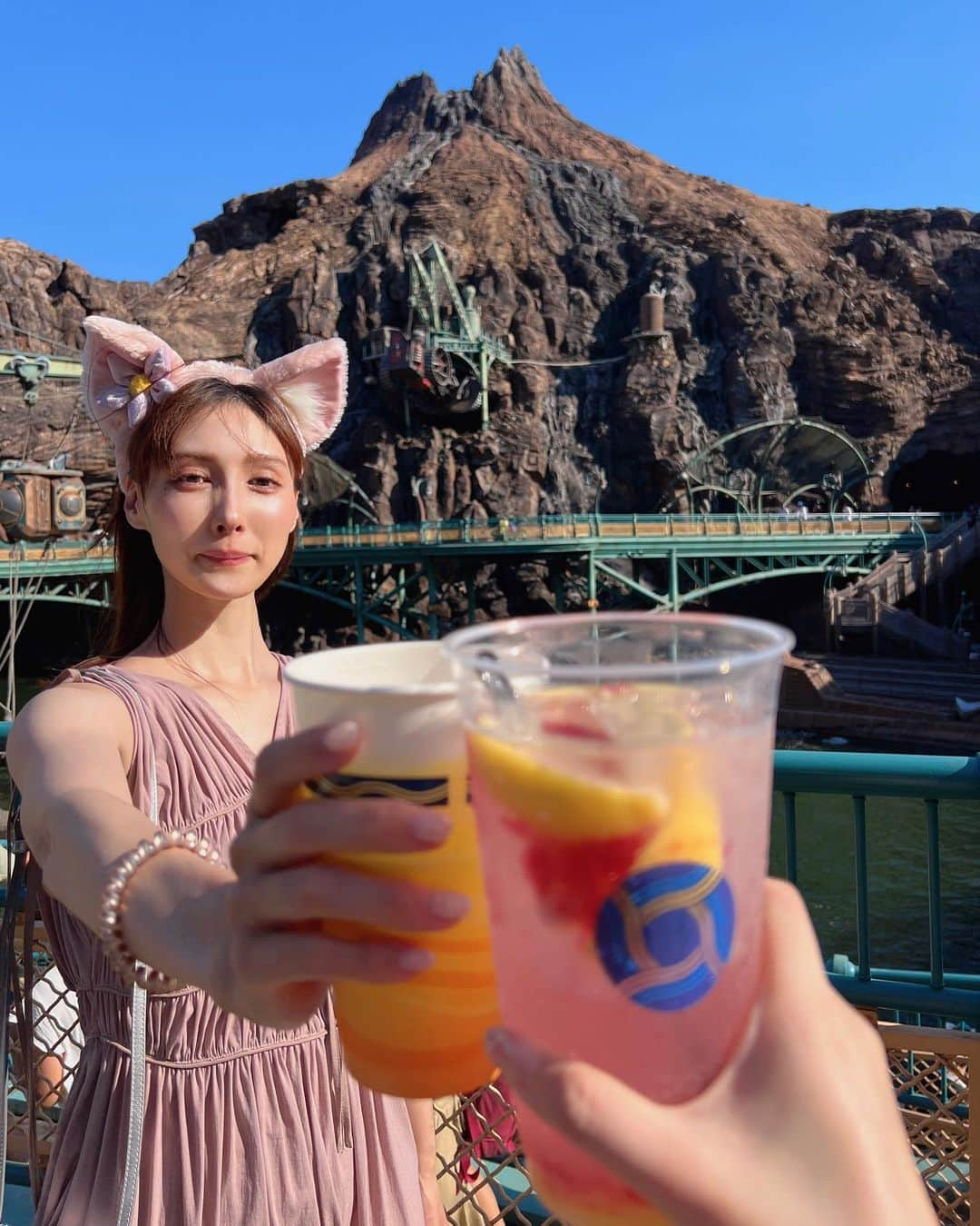 森彩香のインスタグラム：「🐈💭🍺 お酒弱くなったから３杯までしが飲めなかった 　　 　　 　　 .」