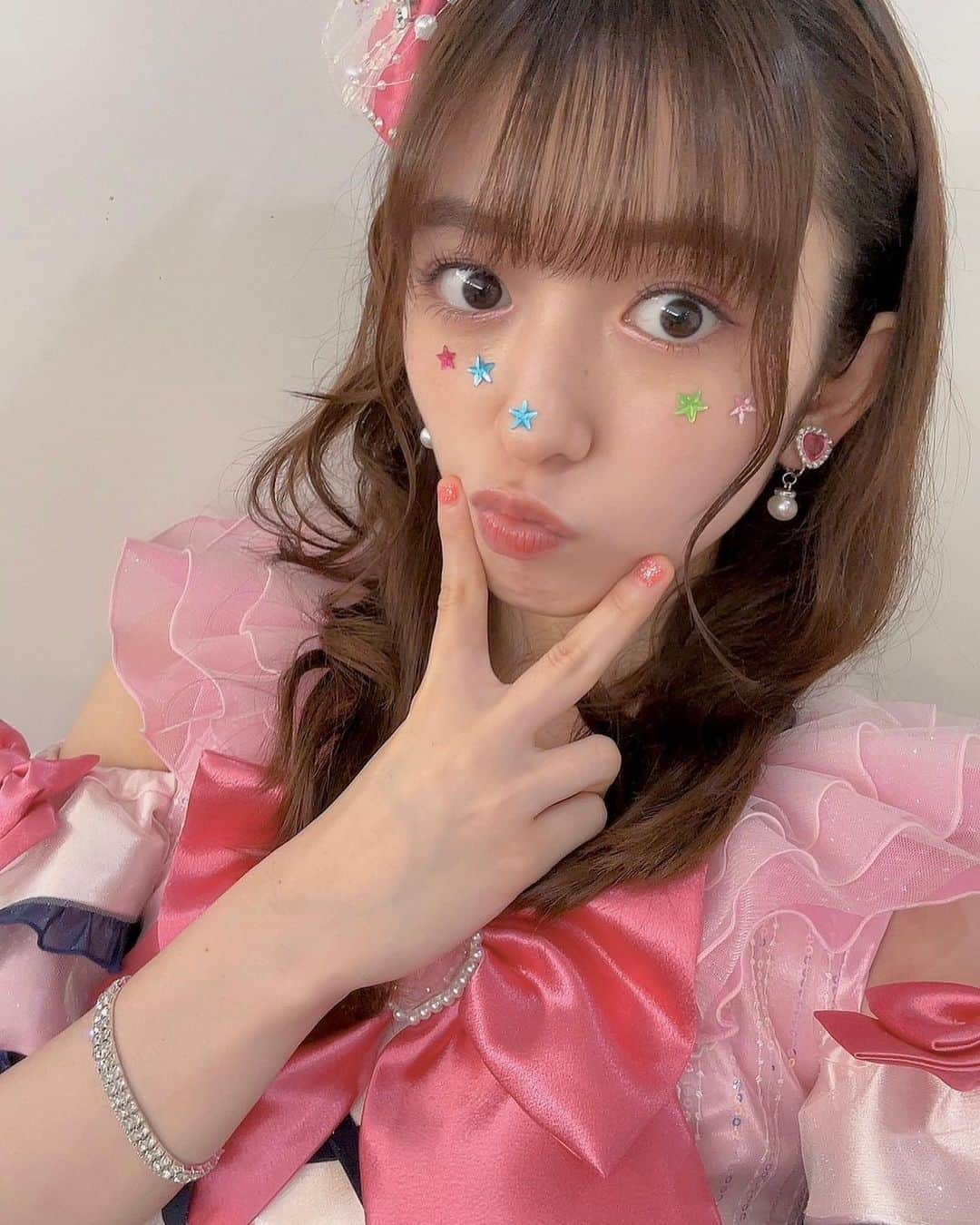 小泉遥香のインスタグラム：「￤𝓼𝓮𝓵𝓯𝓲𝓮…📸💕  自撮りあげていいのっていつまで？☺️  #アイドル #小泉遥香 #おはる #超とき宣#自撮り #idol #tokisen #selfie」