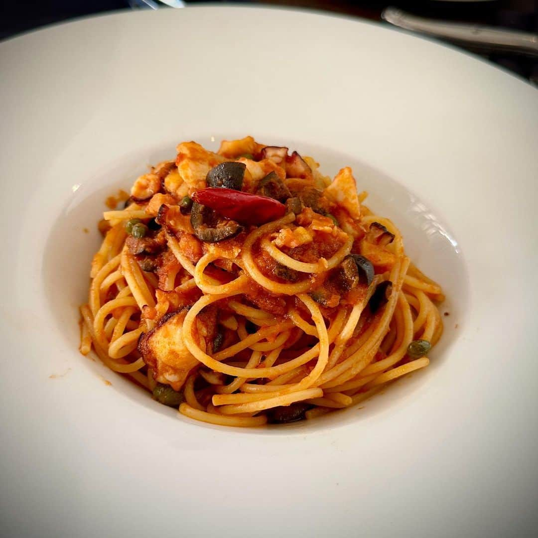 Arancino at The Kahalaさんのインスタグラム写真 - (Arancino at The KahalaInstagram)「Welcoming our NEW MENU! Our new offerings are . . .   Lobster Arancini   Spaghetti al Pomodoro Fresco   Tagliata di Manzo con Rucola   Carpaccio di Polpo   Spaghetti al Pesto Genovese con Gamberi   Spaghetti alla Puttanesca e Polpo  Pizza Funghi e Tartufo」9月2日 8時04分 - arancinokahala