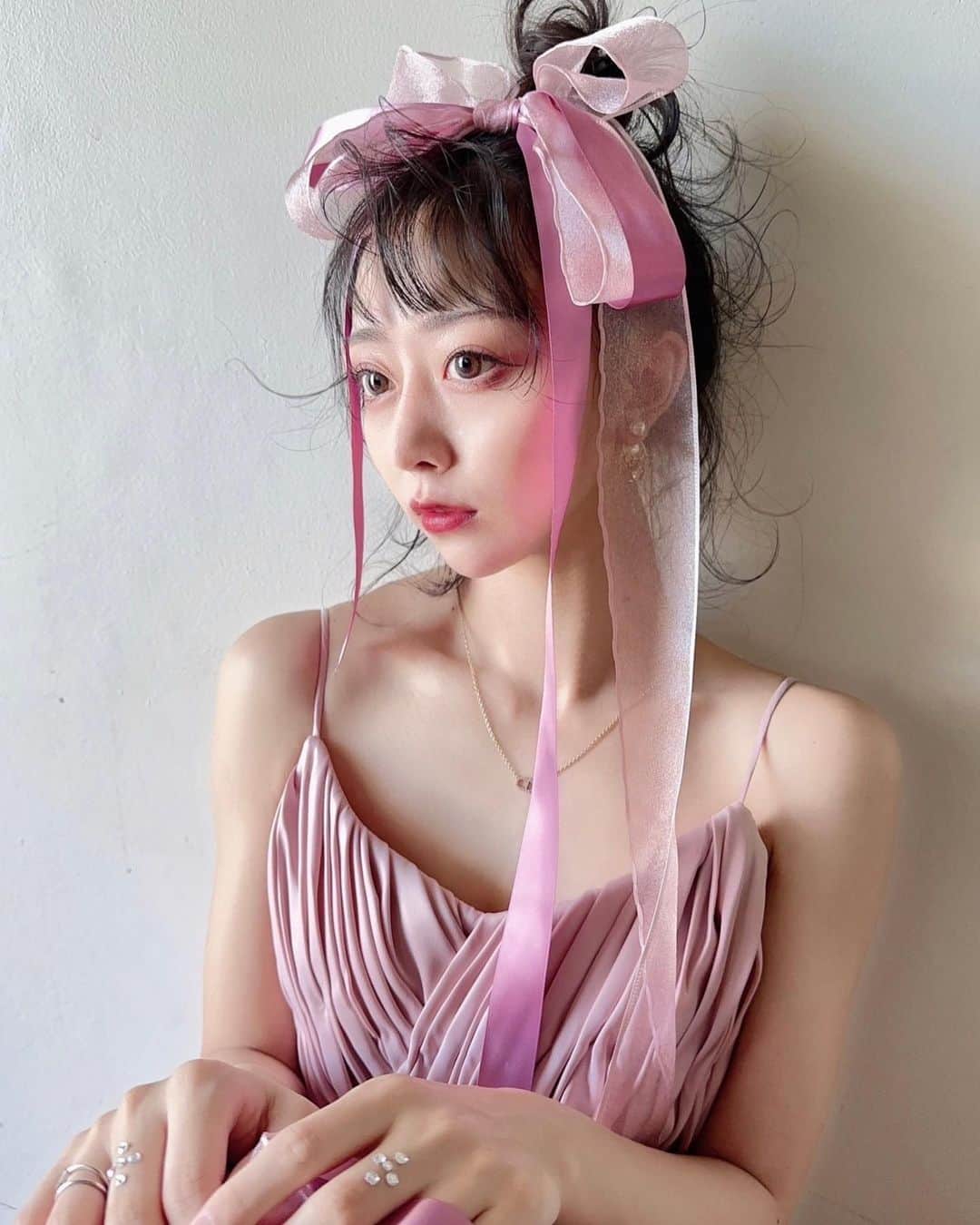 yunappleeeさんのインスタグラム写真 - (yunappleeeInstagram)「𓈒 𓈒  a pink ribbon princess𓂃🎀  雑誌みたいな撮影を𓂃 ゆなぴくproduce 撮影依頼はお気軽にDMまで #ゆなぴく #color   model @__.ankoromochi.__  hair @kousukekawaguti  photo @yunappleee   #撮影 #ゆなぴく#福岡#fukuoka#名古屋#岐阜 #撮影モデル #写真好きな人と繋がりたい#あざとかわいい#サロモ#被写体募集#dress#ぴんく#pink#🎀」9月2日 8時44分 - yunappleee