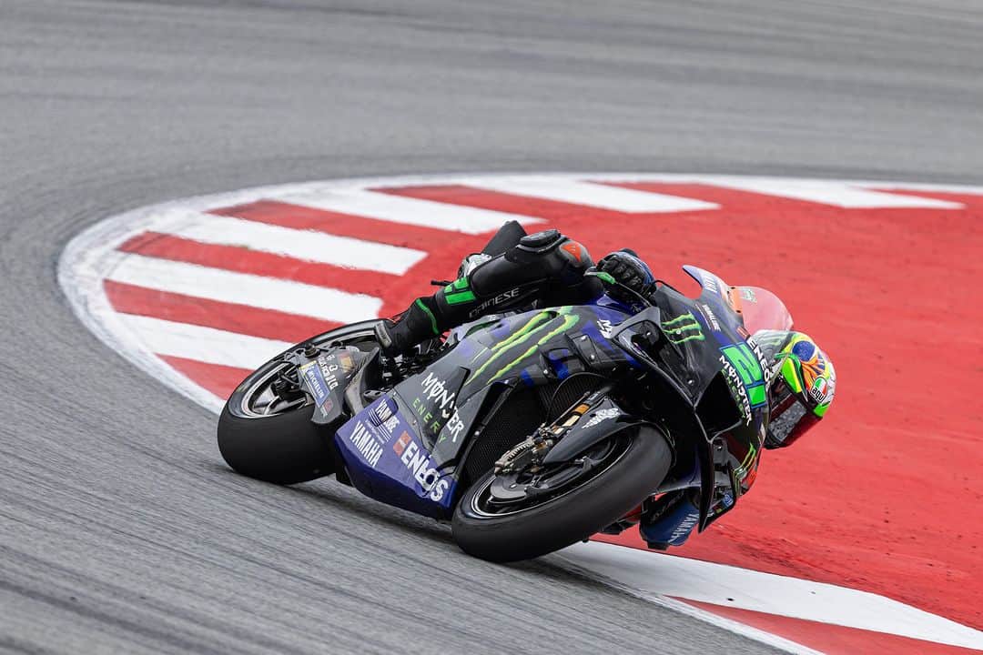 YamahaMotoGPさんのインスタグラム写真 - (YamahaMotoGPInstagram)「💬 @frankymorbido, Catalan GP - Qualifying Result - 16th:  "We did what was possible. We tried to improve the bike this morning in FP2, but unfortunately the modification we made didn't work. We came back for qualifying and our pace was off, so we will maybe try something else for the Sprint. We will try to collect good data."  #MonsterYamaha | #MotoGP | #CatalanGP」9月2日 20時09分 - yamahamotogp