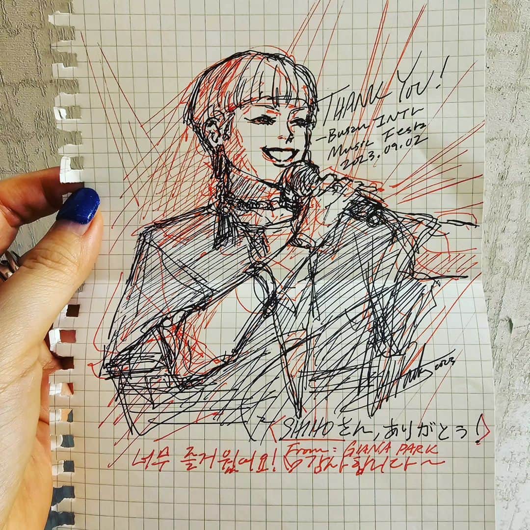 Shihoさんのインスタグラム写真 - (ShihoInstagram)「I'm soooo happy❤ Thank you Giana Park✨✨✨ (This me is better than real me😊)  #busaninternationalmusicfesta #Busan #friedprideshiho #Shiho  #picture #art #singerslife」9月2日 20時08分 - fried_pride_shiho
