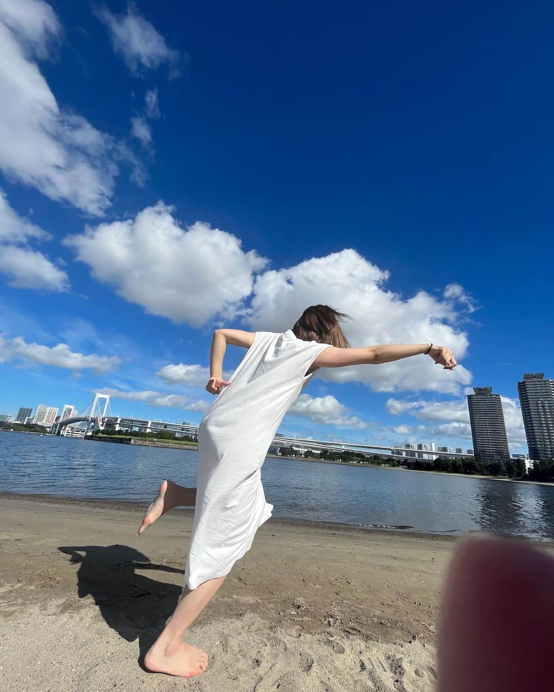 平岩優奈のインスタグラム：「指入ってたり変なポーズしかしないのなぁぜなぁぜ?笑 #平岩優奈#安井若菜#ゆなわか #朝活#お台場海浜公園」