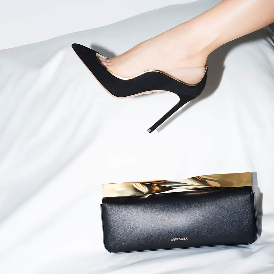 Aquazzuraのインスタグラム：「New collection in! Prepare for the ideal transition into fall wearing Aquazzura. Explore now online!  #AQUAZZURA  #AQUAZZURAPumps  #AQUAZZURABags」
