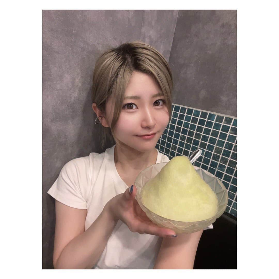 大竹ひとみさんのインスタグラム写真 - (大竹ひとみInstagram)「🧖‍♀️🐯🍜 . .  昨日！ラウンジでのサ飯が美味しすぎるSAUNA TIGER(@_saunatiger_ )さんから、サ麺 というラーメン屋さんがオープンしたと聞いて行ってきました😚🍜  普段少食の私が、 ラーメン、餃子、オロポのかき氷全部1人で食べ切るくらい美味しかった！笑  お客さんも続々来ていて、1人でもお友達とでも、男女問わず来やすい印象だった💭  赤坂に行く時はまた寄りたい！  . . .  #サ麺  #サ飯  #ラーメン  #らーめん部 #saunatiger #赤坂グルメ  #赤坂 #サウナ #サウナ女子  #サ活 #サウナー  #サウナ好きな人と繋がりたい  #ramen #foodstagram #private #instalike #followｍe  #🧖‍♀️ #🍜」9月2日 21時00分 - iamhitomi_48