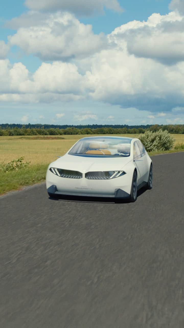 BMW Thailandのインスタグラム：「THE NEW VISION NEUE KLASSE ยนตรกรรมที่จะพาคุณไปสู่โลกแห่งอนาคตด้วยการออกแบบที่แตกต่าง นวัตกรรม iDrive ใหม่ล่าสุด และพลังการขับเคลื่อนที่มีประสิทธิภาพยิ่งกว่าเดิม  #BMW #BMWTH #JOYisBMW #สุนทรียภาพแห่งการขับขี่ #NeueKlasse」
