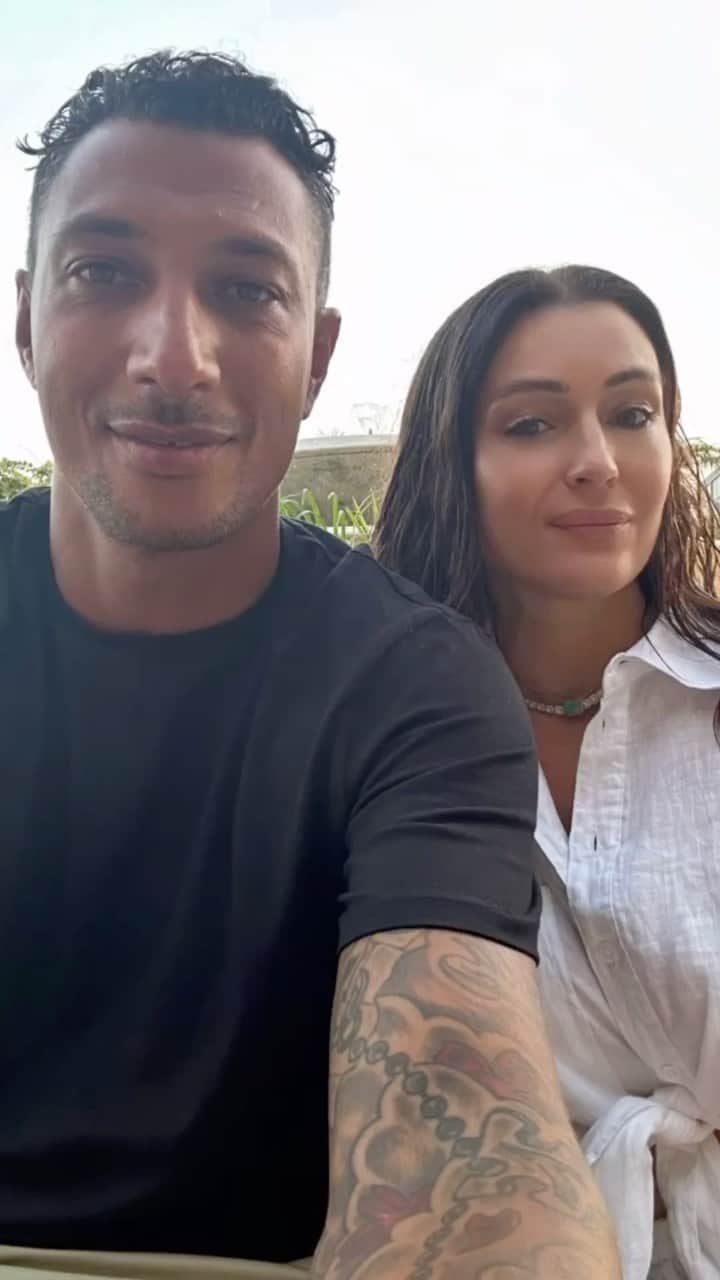ジェイ・ボスロイドのインスタグラム：「❤️」