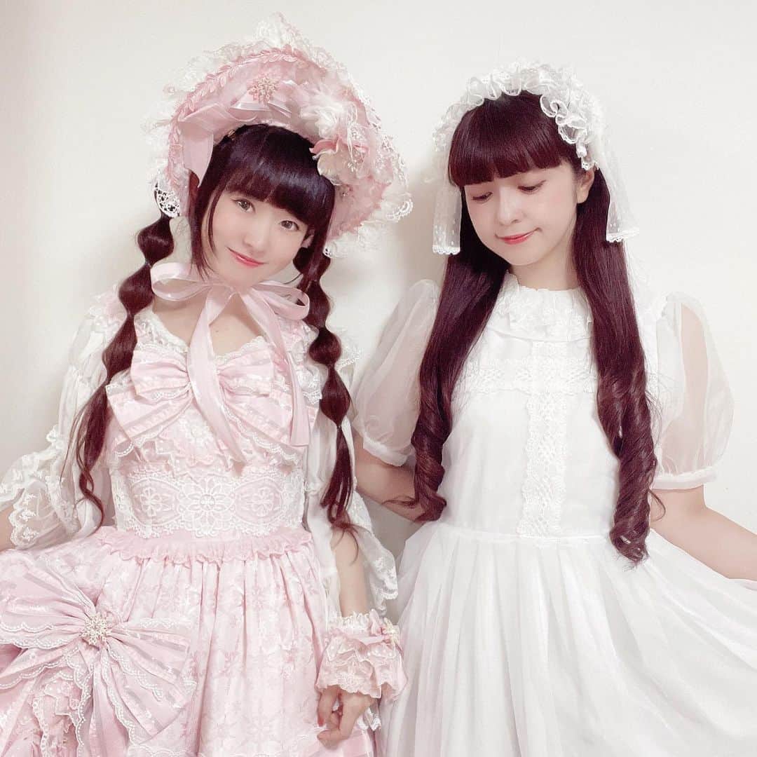 のインスタグラム：「  9月もよろしくお願いします🥰🎀🍁✨  #ロリータの世界 #fmfuji #radiko #ラジオ #青木美沙子 #永井杏樹 #ロリータ #ロリータファッション #lolita #kawaii #lolitafashion  #姫ロリ」