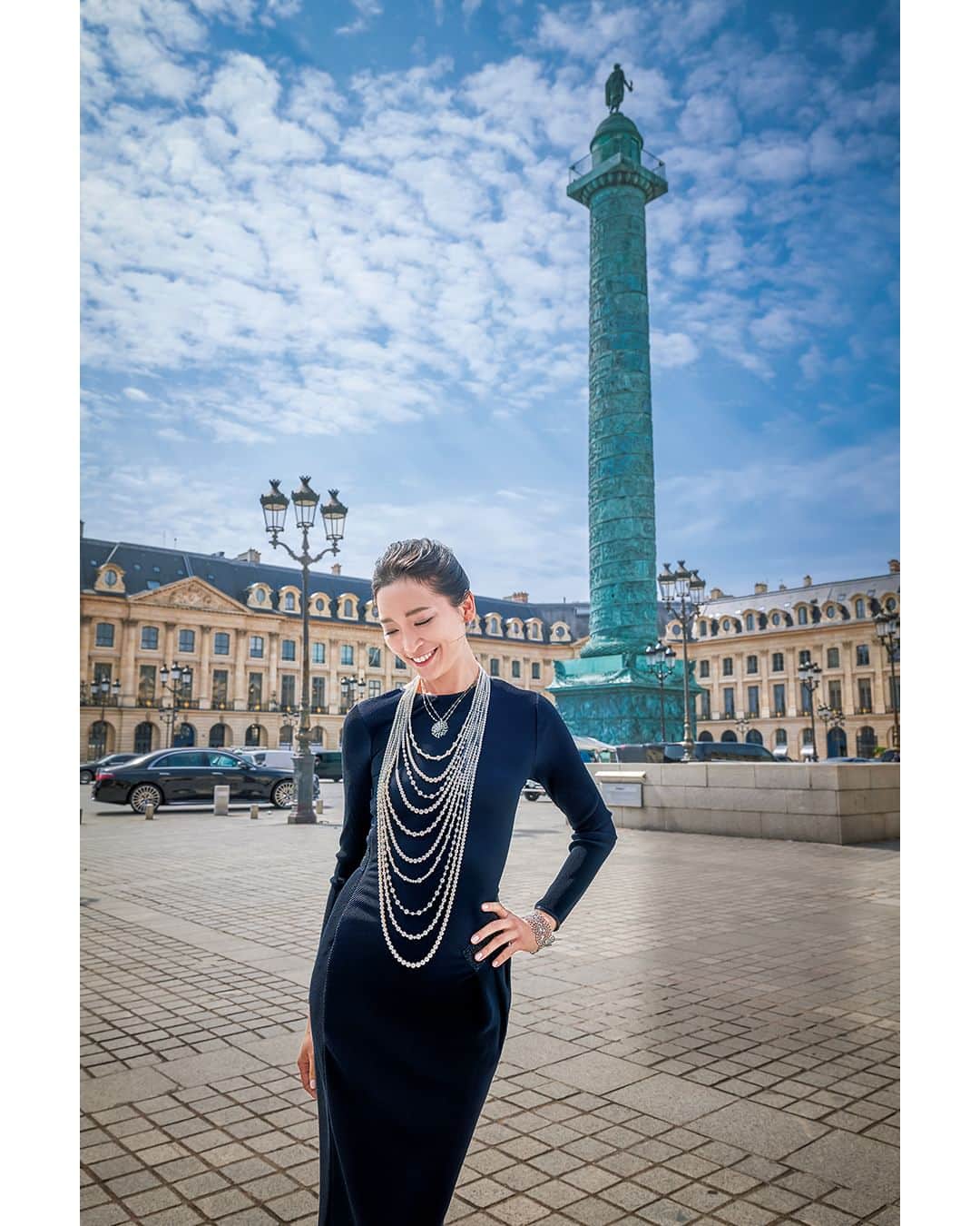 Mikimotoさんのインスタグラム写真 - (MikimotoInstagram)「Mikimoto Editorials  Actress, Anne (@annewatanabe_official), adorned in our latest High Jewellery Collection “Praise to the Sea” at Place Vendome, on the latest issue of Waraku Magazine.   ミキモトにとって特別な地であるパリで、女優・杏さんが新作ハイジュエリーコレクション「Praise to the Sea」を纏う。  小学館『和樂』10月・11月号より 撮影／武田正彦 ヘア／YUSUKE TANIGUCHI メーク/GO MIYUKI ネイル/AKANE スタイリスト/押田比呂美  #MIKIMOTO #ミキモト#和樂 @warakumagazine #MikimotoHighJewellery #PraisetotheSea」9月2日 12時00分 - official_mikimoto