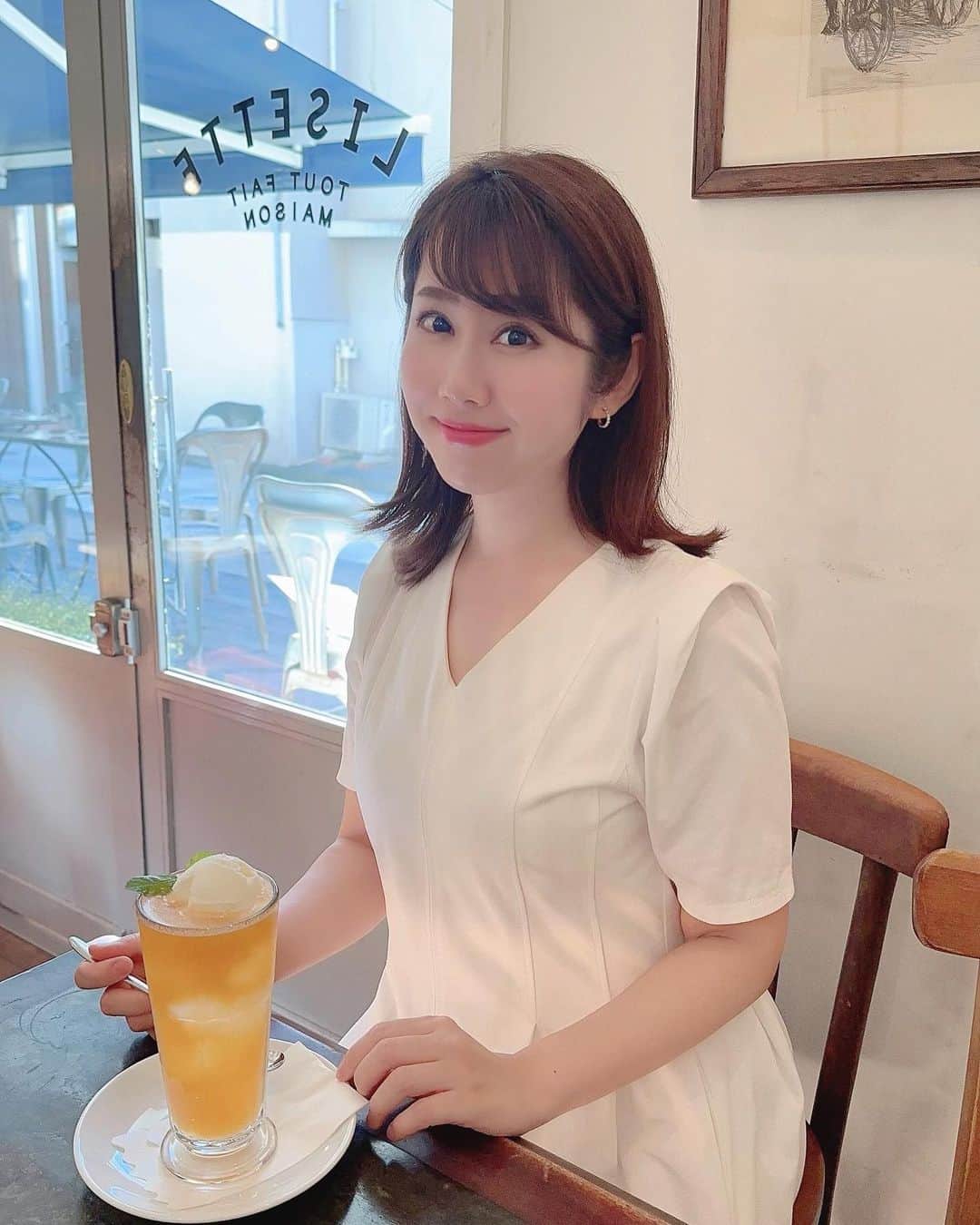 のインスタグラム：「いつもピラティス終わりは友達と二子玉川のカフェ巡り☕️ この日は @cafelisette_futakotamagawa  メロンの果汁たっぷりのジュースが、ピラティス終わりの身体に沁みました🍈✨」