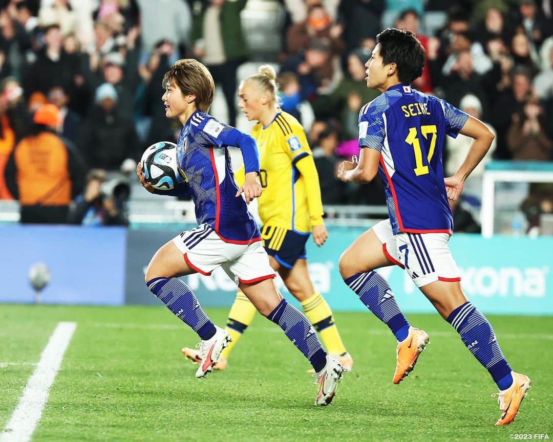 日本サッカー協会さんのインスタグラム写真 - (日本サッカー協会Instagram)「. \\あなたが選ぶ// なでしこジャパン💙🩷 #ワールドカップ ベストシーン📸🎥  公式X（旧Twitter）で実施していた『あなたが選ぶなでしこジャパン ワールドカップ ベストシーン』で皆さんの投稿が特に多かったシーンを 𝙋𝙞𝙘𝙠 𝙪𝙥☝ 『#林穂之香 選手 スウェーデン戦のゴール⚽✨』  💬まだまだ行ける！諦めない！絶対に勝つという気持ちが伝わりました！ 💬いける！！と日本中を奮い立たせてくれたゴールでした。ありがとう！！  NEXT MATCH⏬ 🏆国際親善試合 🗓9.23(土)⌚️12:00(🇯🇵) 🆚アルゼンチン代表🇦🇷 🏟北九州スタジアム 📺#テレビ朝日 系列にて全国生中継(一部地域を除く) 📱💻#ABEMA  詳しい試合情報はプロフィールのJFA公式サイト『JFA.jp』から✍  #BEYOURBESTSELF #最高の自分であれ #FIFAWWC #JPN #なでしこジャパン #なでニコ #夢への勇気を #jfa #daihyo #nadeshiko #サッカー日本代表 #サッカー #soccer #football #⚽ #女子サッカー #womenfootball #womensfootball #womensoccer #womenssoccer」9月2日 12時29分 - japanfootballassociation