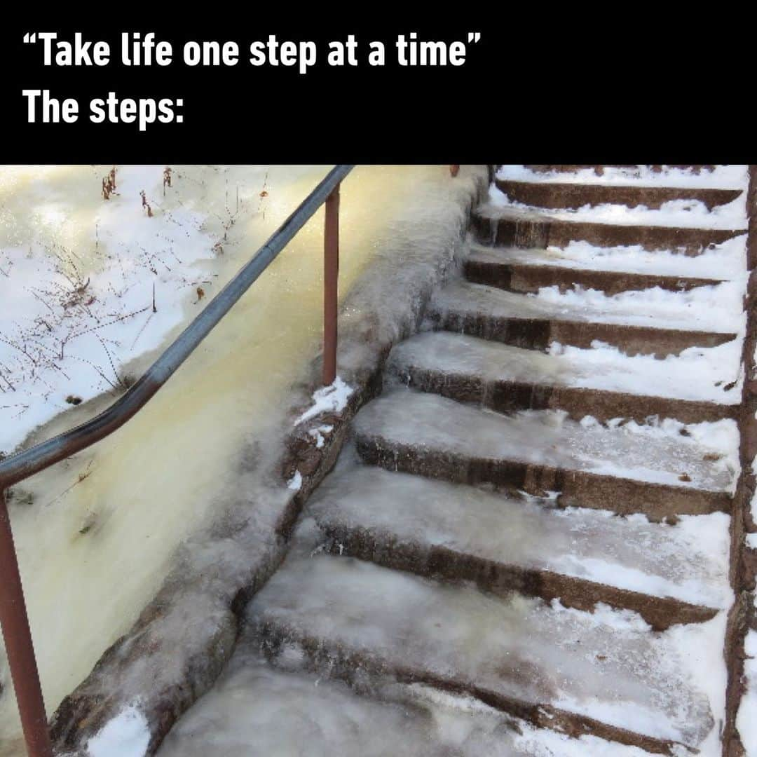 9GAGさんのインスタグラム写真 - (9GAGInstagram)「gotta be careful  - #life #steps #path #memes #9gag」9月2日 13時00分 - 9gag