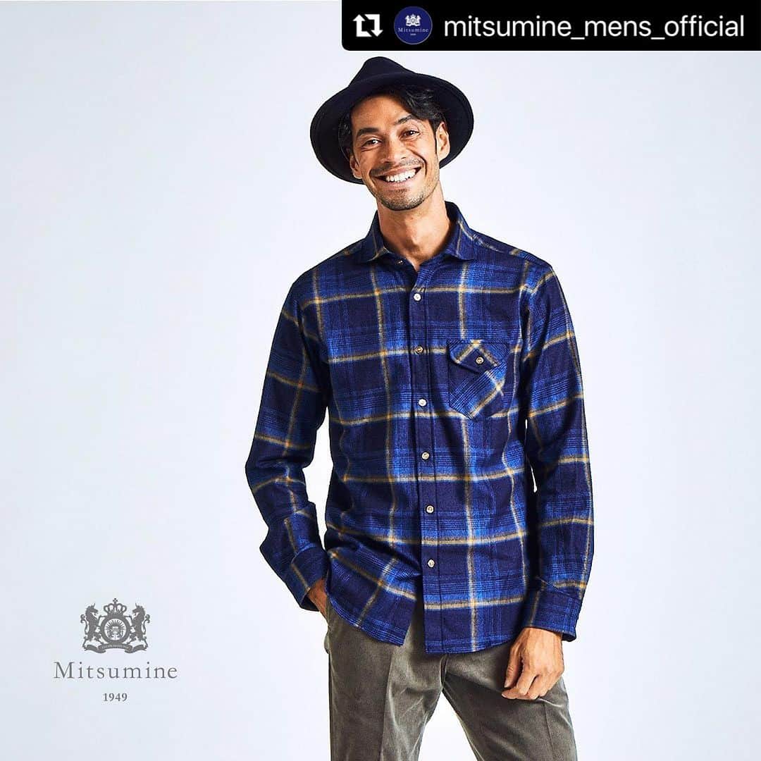 鈴木リカルドのインスタグラム：「#Repost @mitsumine_mens_official with @use.repost ・・・ ・  2023 Autumn&Winter  ネルチェックウエスタンシャツ ￥9,800(税込￥10,780)  フラップポケットでさりげなくウエスタンディティールを取り入れたネルシャツです。 ボタンの付け糸には色糸を使用しアクセントを付けました。  縫製は日本国内の工場にて行っており、職人の手によって一枚一枚丁寧に仕上げられています。  立ち襟仕様の本格的なつくりになっていますが、カジュアルな着こなしからドレスアップのコーディネートまで幅広くお使いいただける程よいバランスのシャツとなっております。  【日本製】  Mitsumine青山本店 TEL: 03-3797-3843  Mitsumine 大阪店 TEL: 06-6372-0624  Mitsumine インターパーク宇都宮店 TEL: 028-657-0251  #mitsumine #tremont #menfashion #instafashion #luxury #beauty #coodination #madeinjapan #casual #style #holiday #ootd #swag #shoppingaddict #styleinspo #whatiwore #instagood #三峰 #新宿 #日本製 #紳士 #ファッション #今日のコーデ #カジュアルコーデ #大人の休日 #シャツ #カジュアルシャツ #メンズシャツ #ネルシャツ」