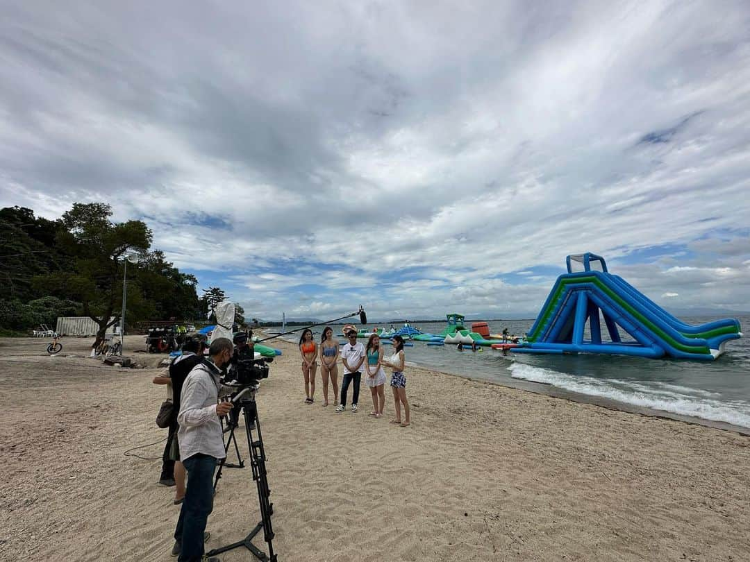 奥村美香さんのインスタグラム写真 - (奥村美香Instagram)「奈良TV 📺いい福見つけ旅の撮影して来たよ✨ 滋賀県の琵琶湖行ってきたよ🥰 出演者✨ 福盛訓之　 橘ゆりか(元アイドリング) 倉田瑠夏(元アイドリング) 奥村美香 佑月  楽しかった✨  放送日は10月4日だよ✨  毎週水曜日 23:30~23:59放送  見てね🥺💓  #いい福見つけ旅 #奈良tv  #夏の思い出 #撮影 #水着 #アイドリング」9月2日 13時46分 - okumura.mika