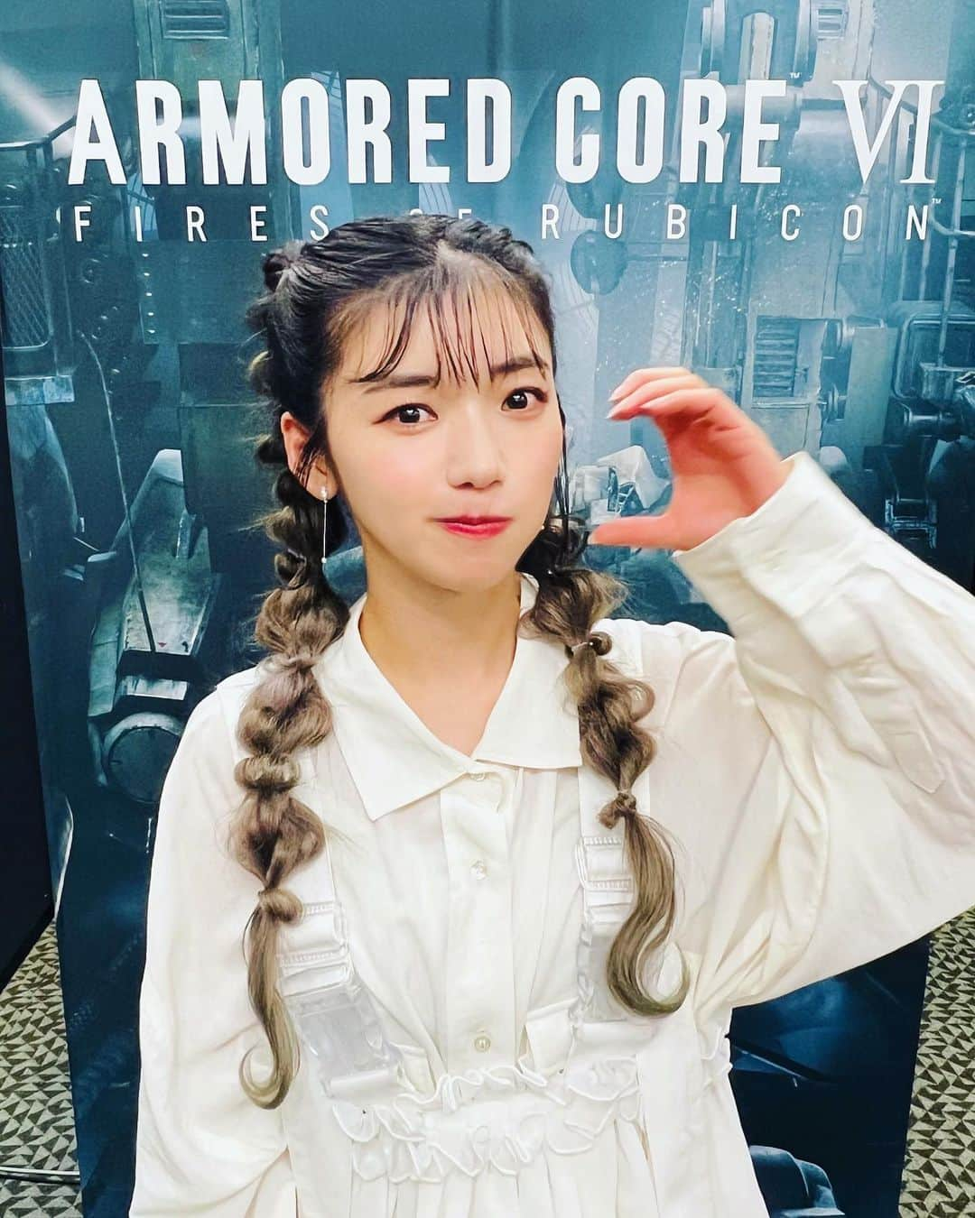 松嶋初音さんのインスタグラム写真 - (松嶋初音Instagram)「ゲームの仕事大好き❣️❣️❣️ AC6早くやりたい〜！！！！   #アーマードコア  #フロムソフトウェア  #AC6  #fromsoftware    #初心者だがワクワクが止まらねえ」9月2日 14時03分 - hatsunex