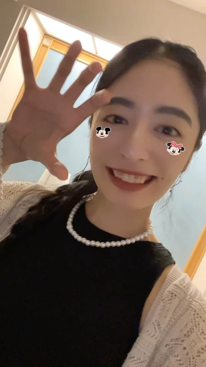 のインスタグラム：「目が真っ赤なの何故すぎる🤣🤣🤣 撮りだめ放出。 週末みんな何してるのかな。 9月始まったし、秋らしいことしたい🍁🍂 #fyp」