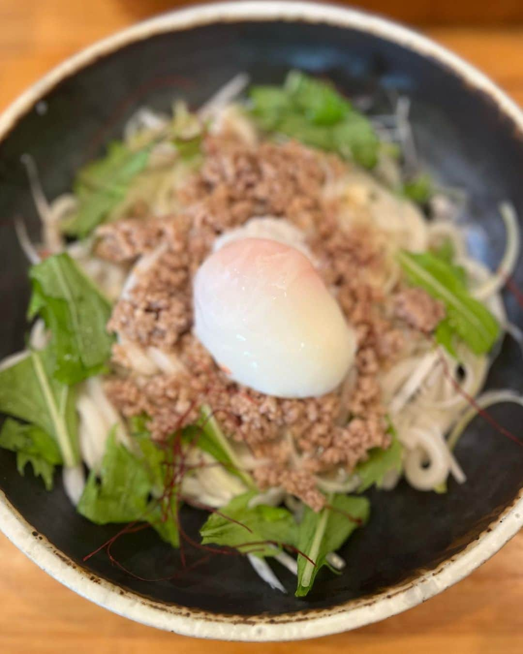 山崎萌絵さんのインスタグラム写真 - (山崎萌絵Instagram)「🍲  冷たいうどん大好きです🥰  1枚目 #うどん日和  2枚目 #釜喜利うどん  冷や汁うどん、氷入ってる🤭」9月2日 14時32分 - moeyamasaki.kbc